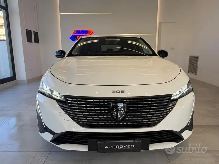 Peugeot 308 2022 photo 2