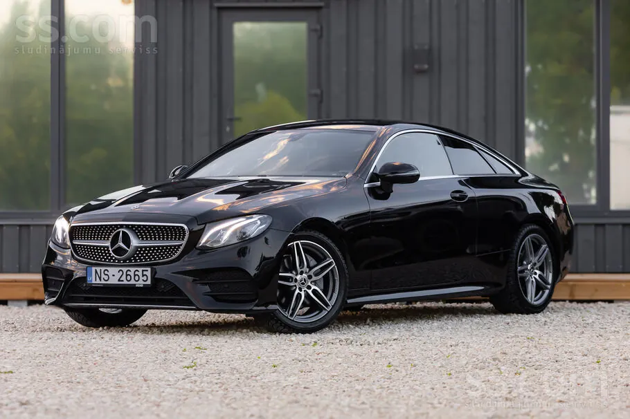 Mercedes-Benz E 300