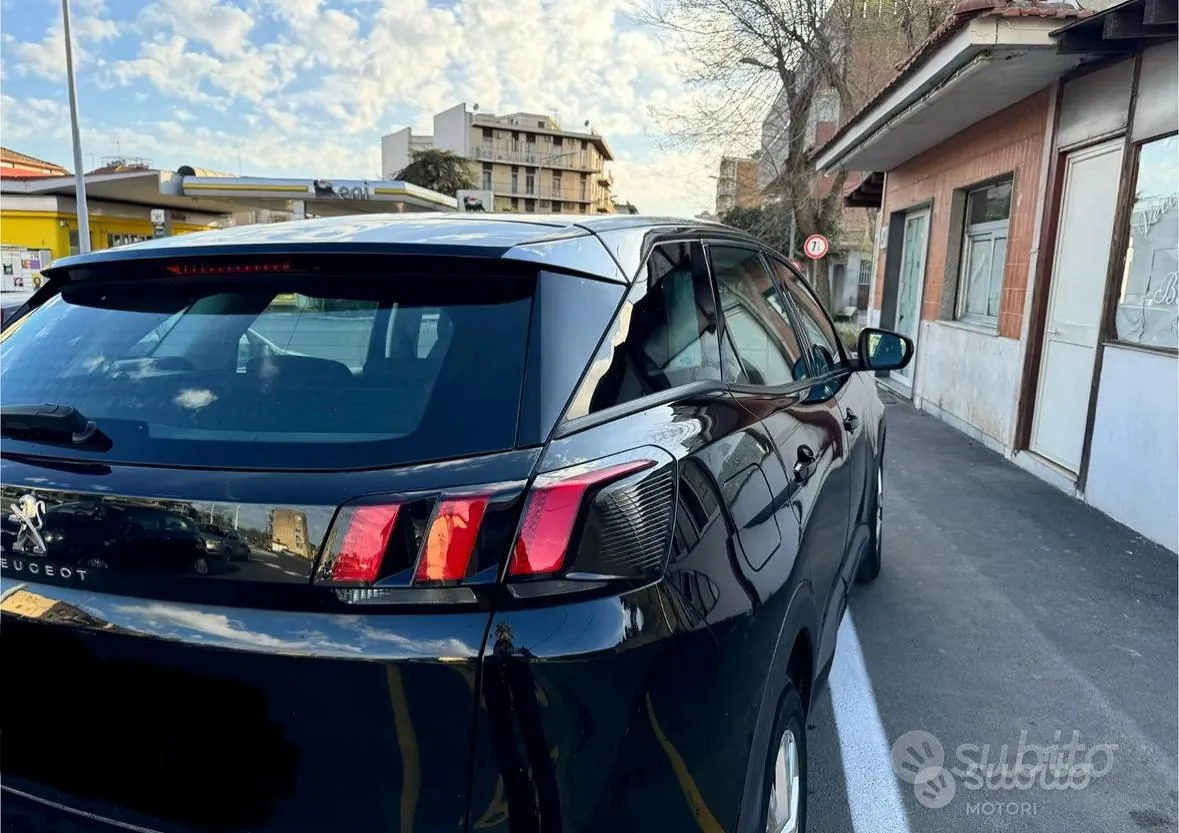 Peugeot 3008 2018 photo 2