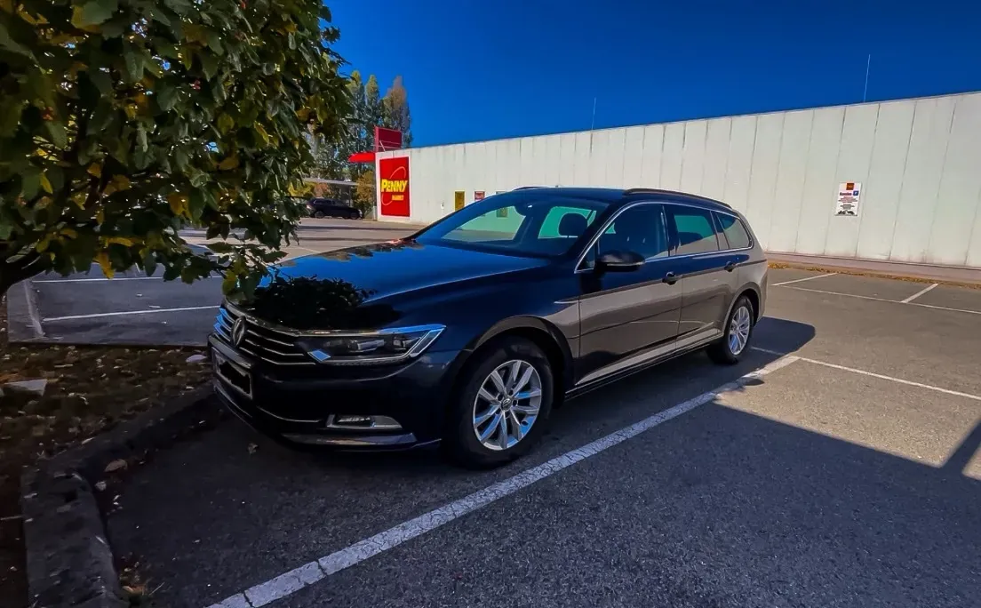 Volkswagen Passat 2018 photo 2