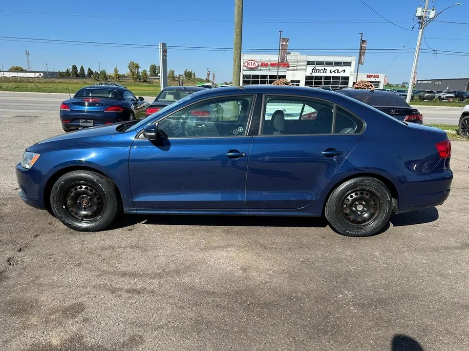 Volkswagen Jetta 2014 photo 2