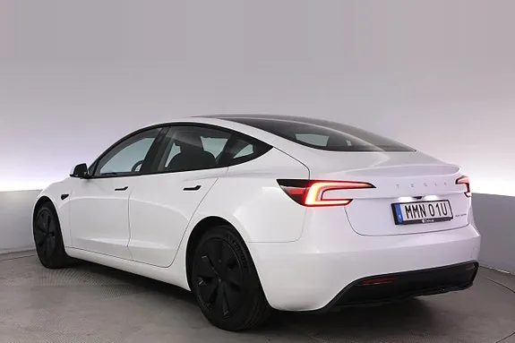Tesla Model 3 2024 photo 4