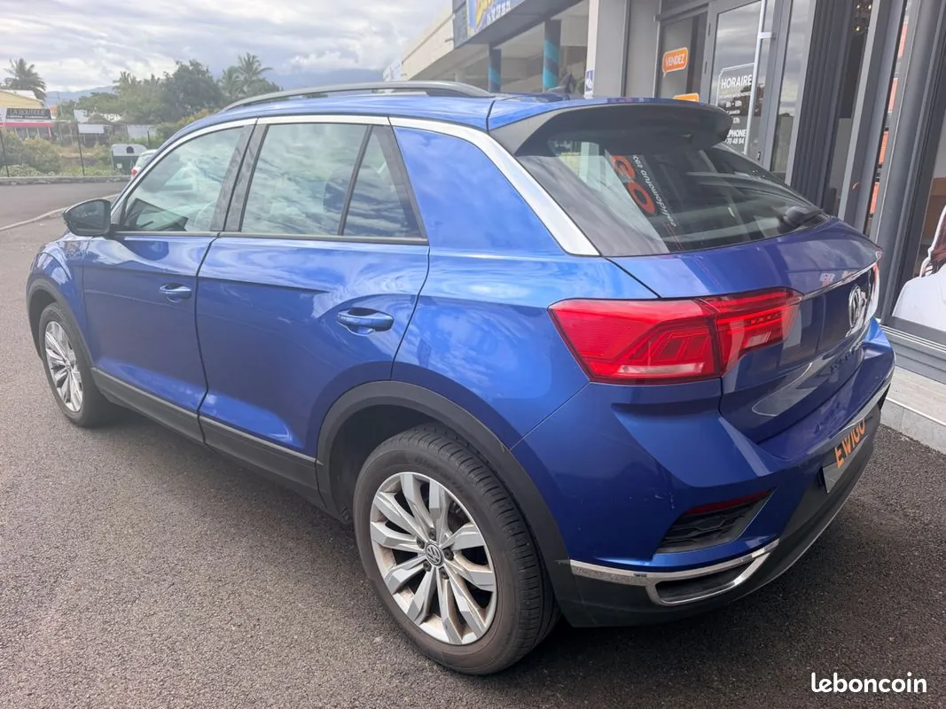 Volkswagen T-Roc 2018 photo 3