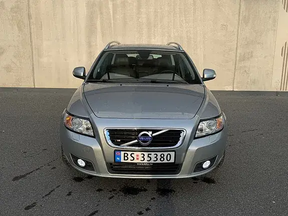 Volvo V50 2011 photo 3