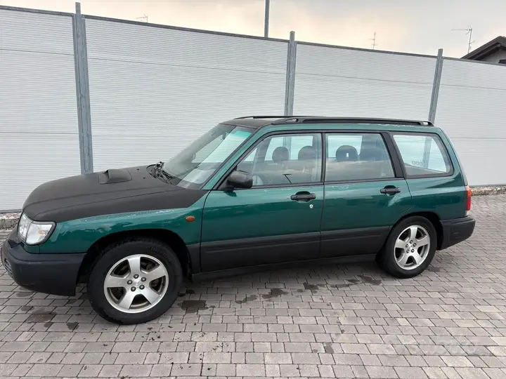 Subaru Forester 1999 photo 2