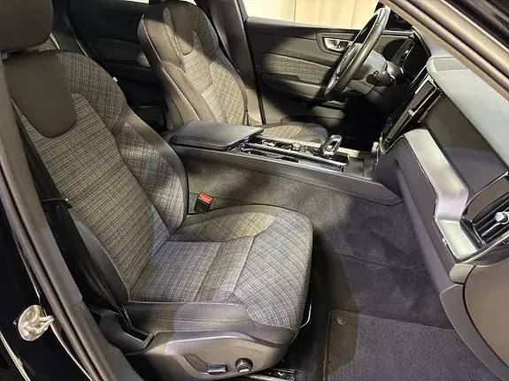 Volvo Xc60 2024 photo 3