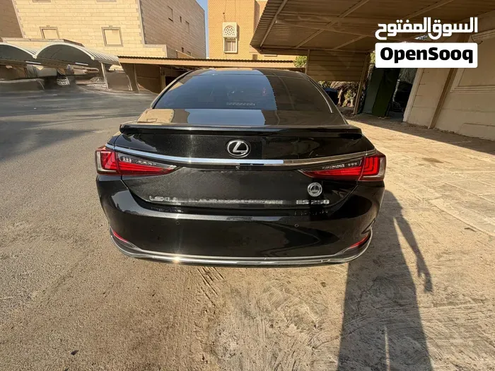 Lexus Es 250 2021 photo 4