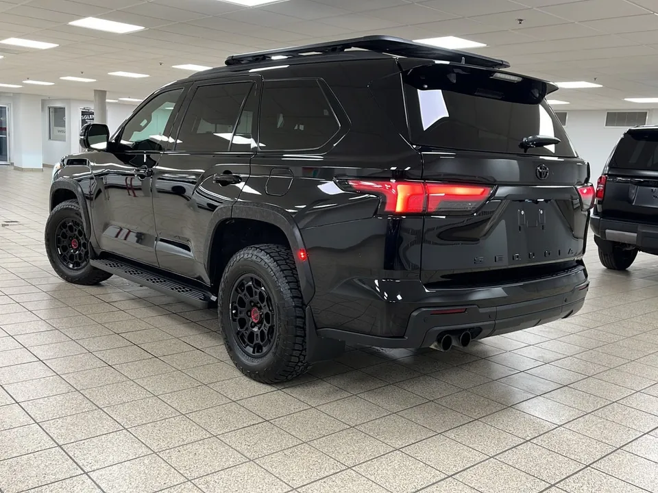 Toyota Sequoia 2026 photo 4