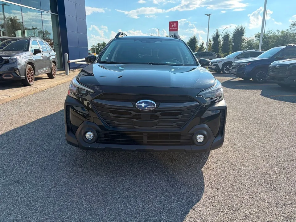 Subaru Outback 2023 photo 2