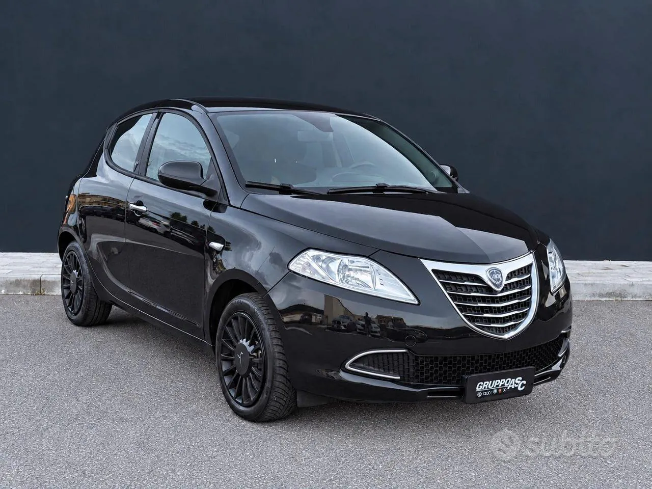 Lancia Ypsilon 2012 photo 4