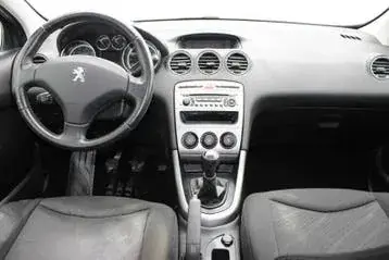 Peugeot 308 2013 photo 2