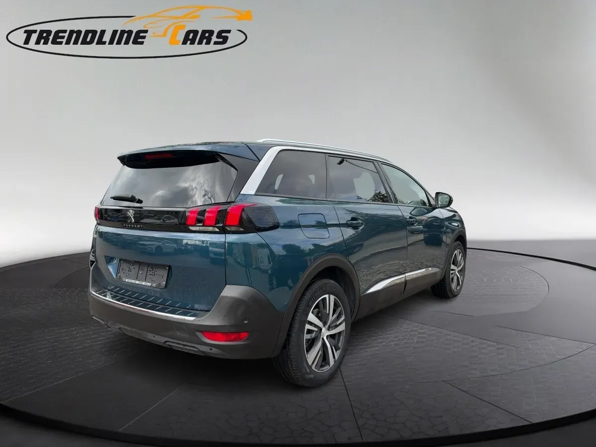 Peugeot 5008 2023 photo 3