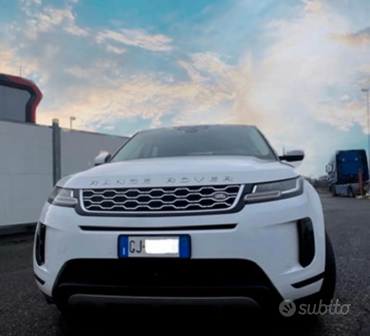 Land Rover Range Rover Evoque 2022 photo 3