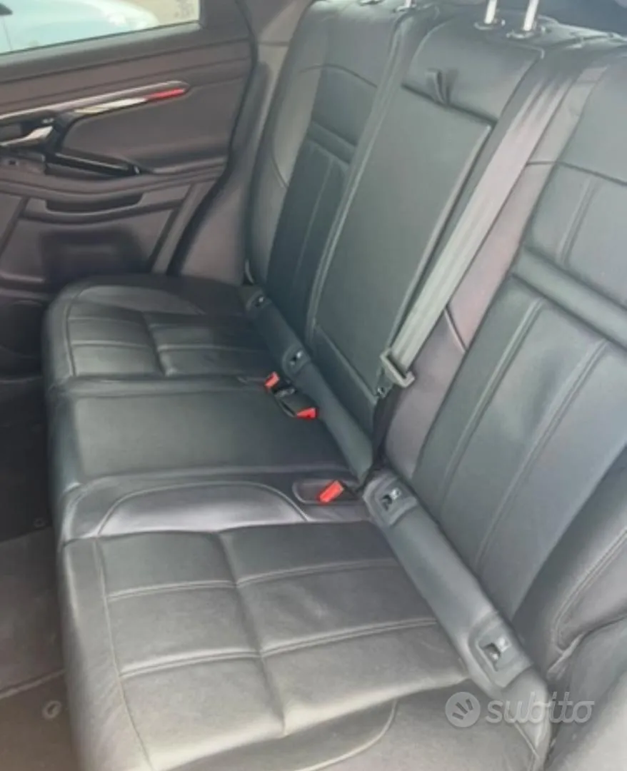 Land Rover Range Rover Evoque 2022 photo 4