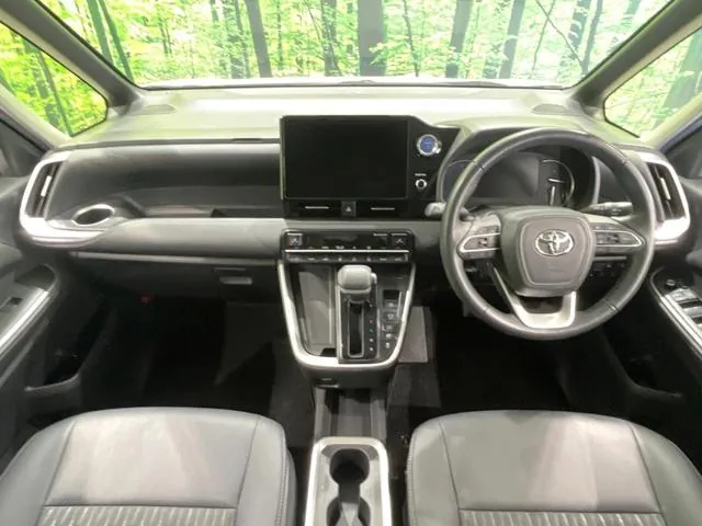 Toyota Noah 2023 photo 2