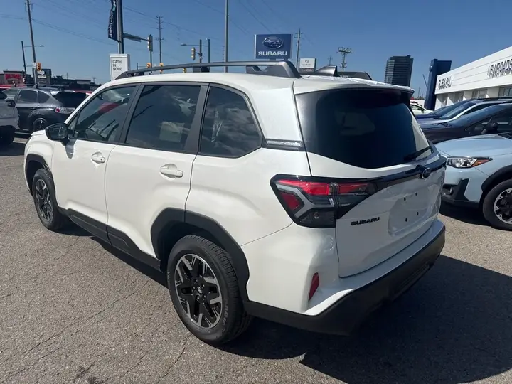 Subaru Forester 2026 photo 2