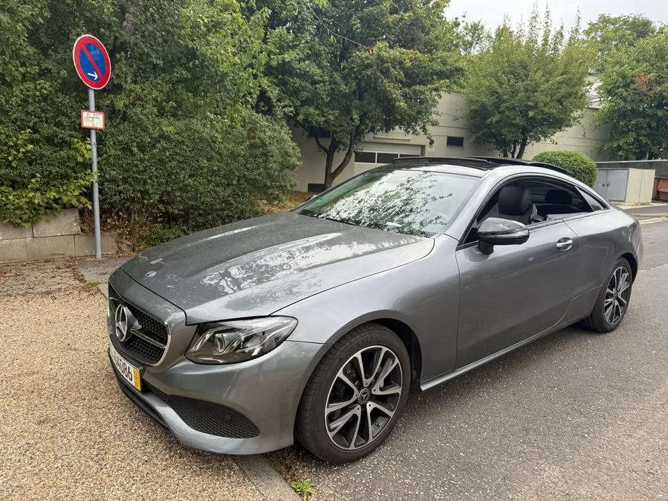 Mercedes-Benz E220D