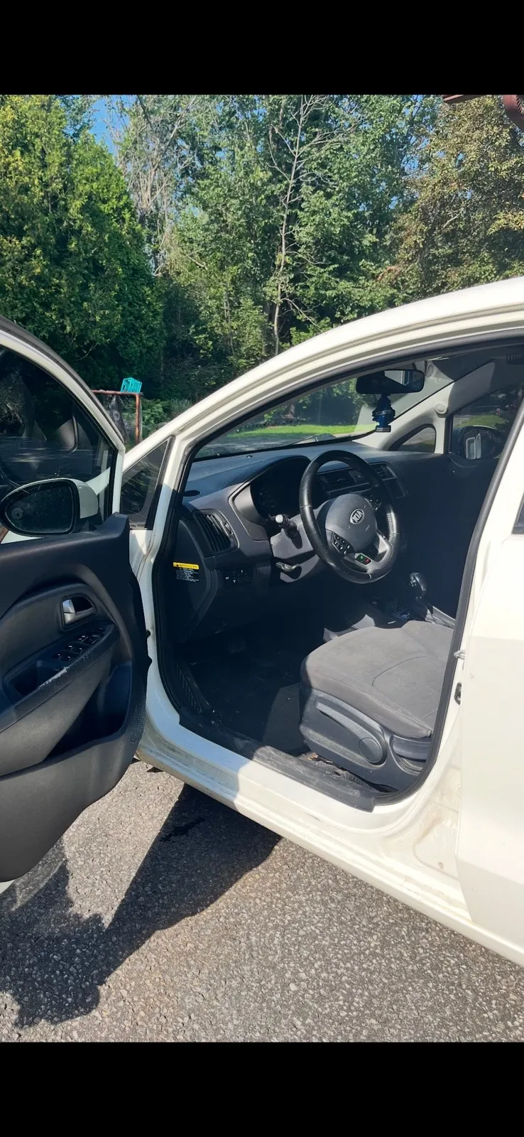 Kia Rio 2015 photo 4