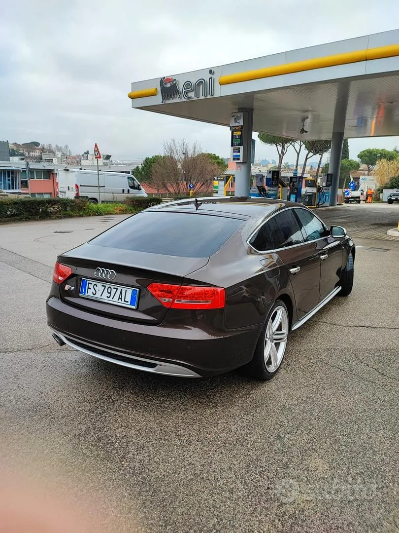Audi A5 2011 photo 4