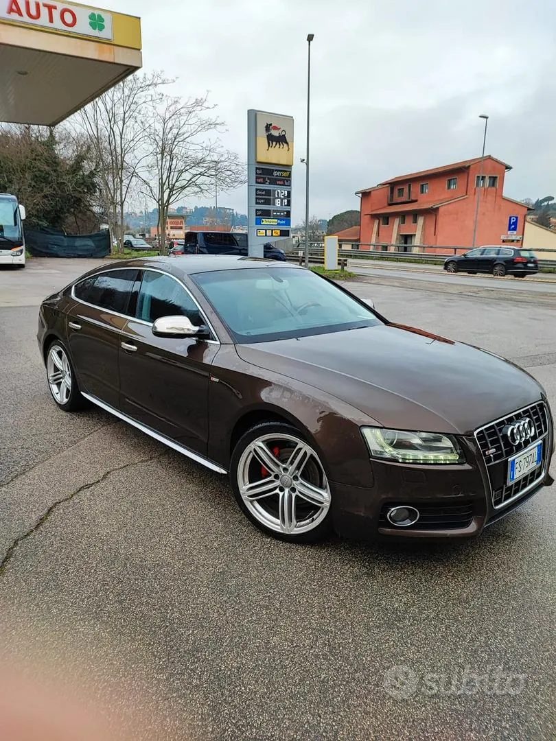 Audi A5 2011 photo 3