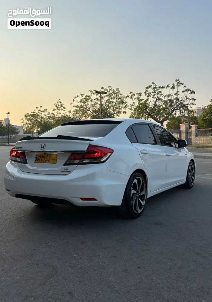 Honda Civic 2013 photo 4