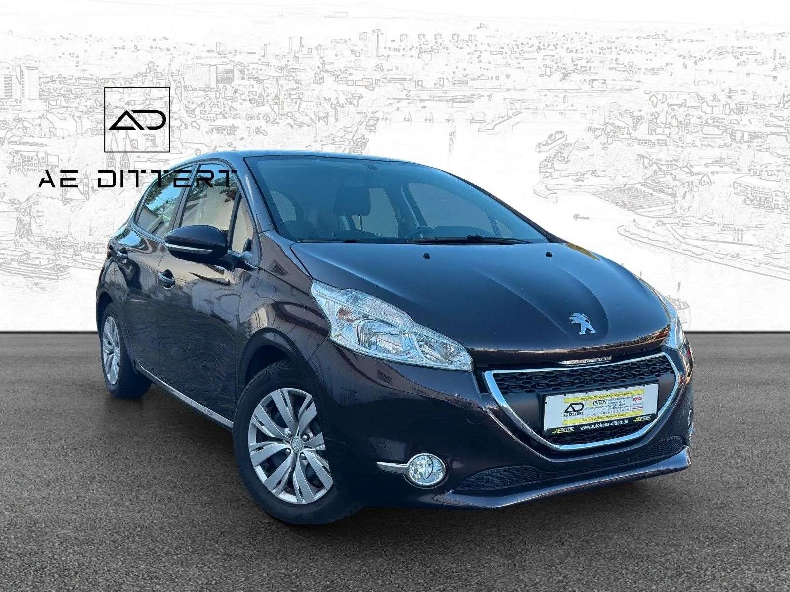 Peugeot 208 2012 photo 2