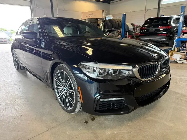 BMW 5 Series 2017 photo 3