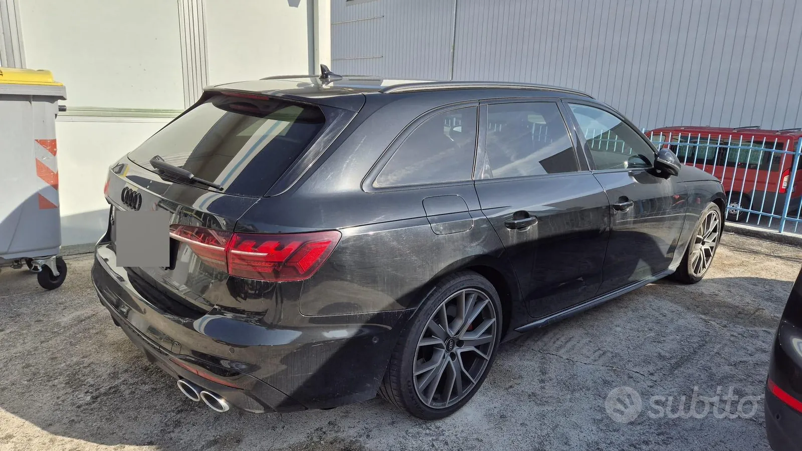 Audi A4 Avant 2022 photo 2