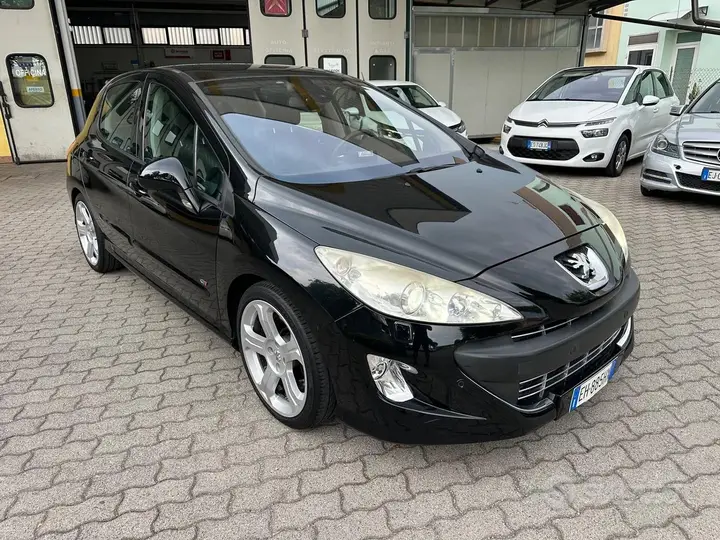 Peugeot 308 2011 photo 2