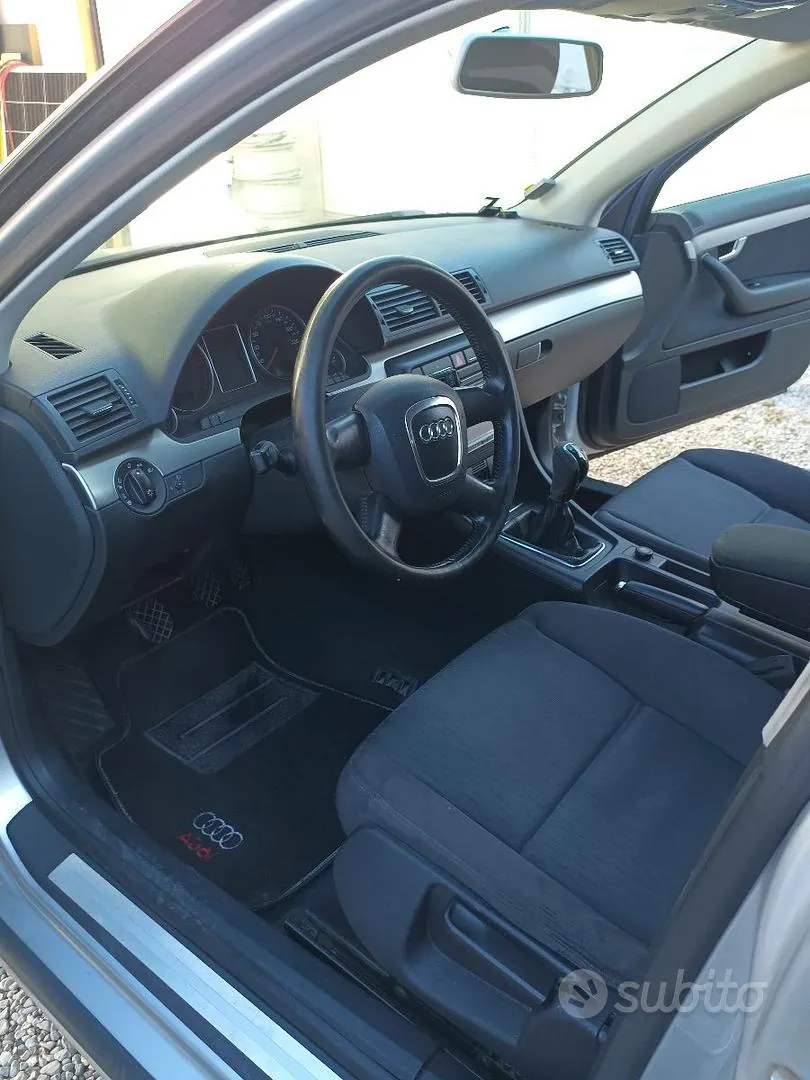 Audi A4 2006 photo 4