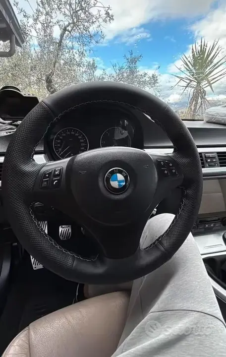 BMW E90 2005 photo 3