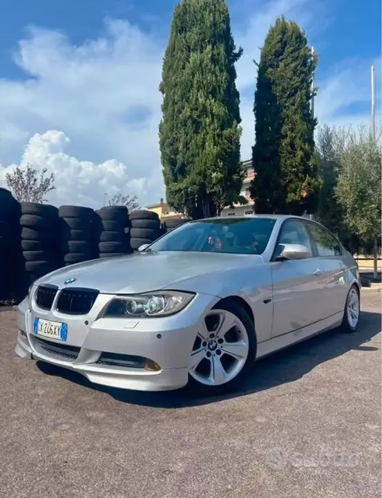 BMW E90 2005 photo 4