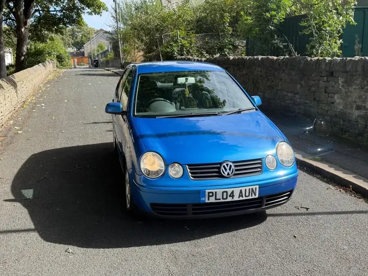 Volkswagen Polo 2004 photo 2