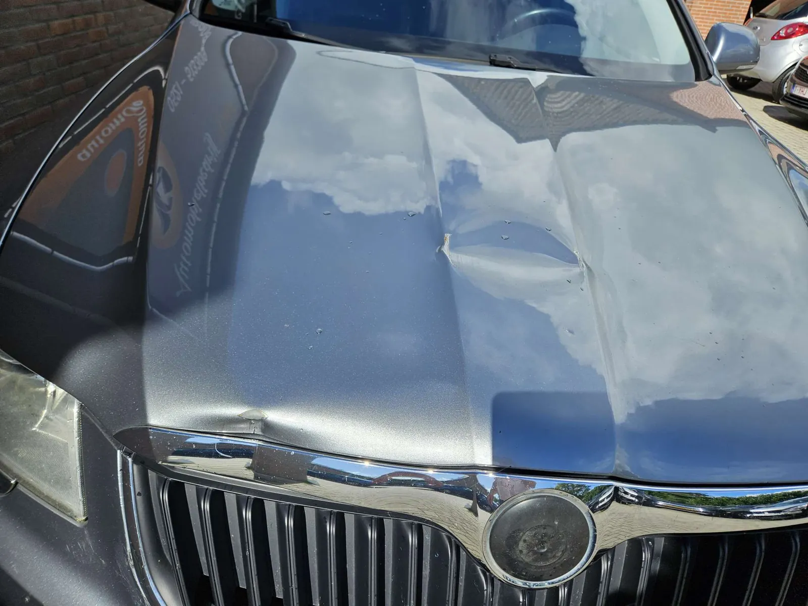 Skoda Superb Combi 2010 photo 3
