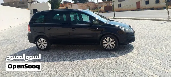 Opel Zafira 2007 photo 2
