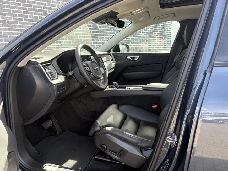 Volvo Xc60 2023 photo 3