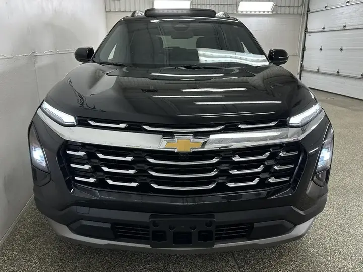 Chevrolet Equinox 2026 photo 2