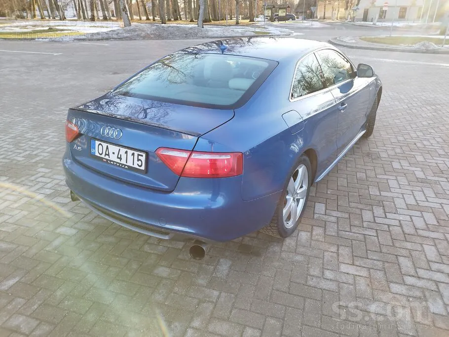 Audi A5 2008 photo 4