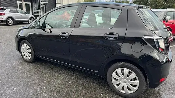 Toyota Yaris 2013 photo 3