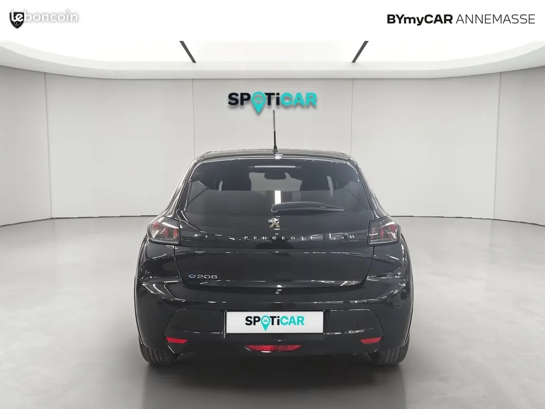Peugeot 208 2022 photo 4