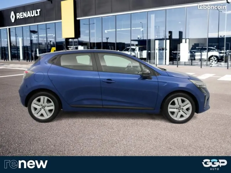 Renault Clio 2024 photo 3