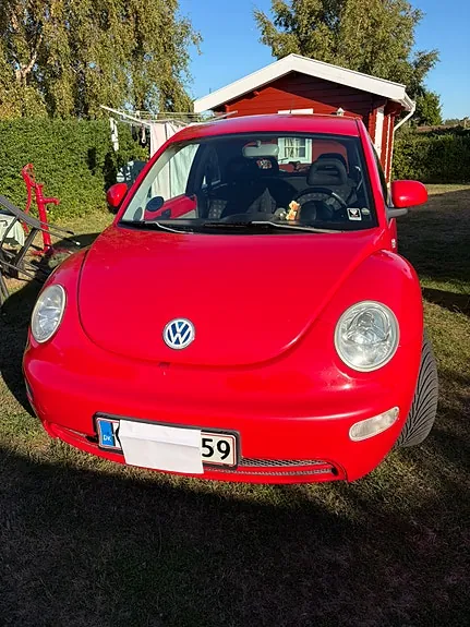Volkswagen New Beetle 1999 photo 2