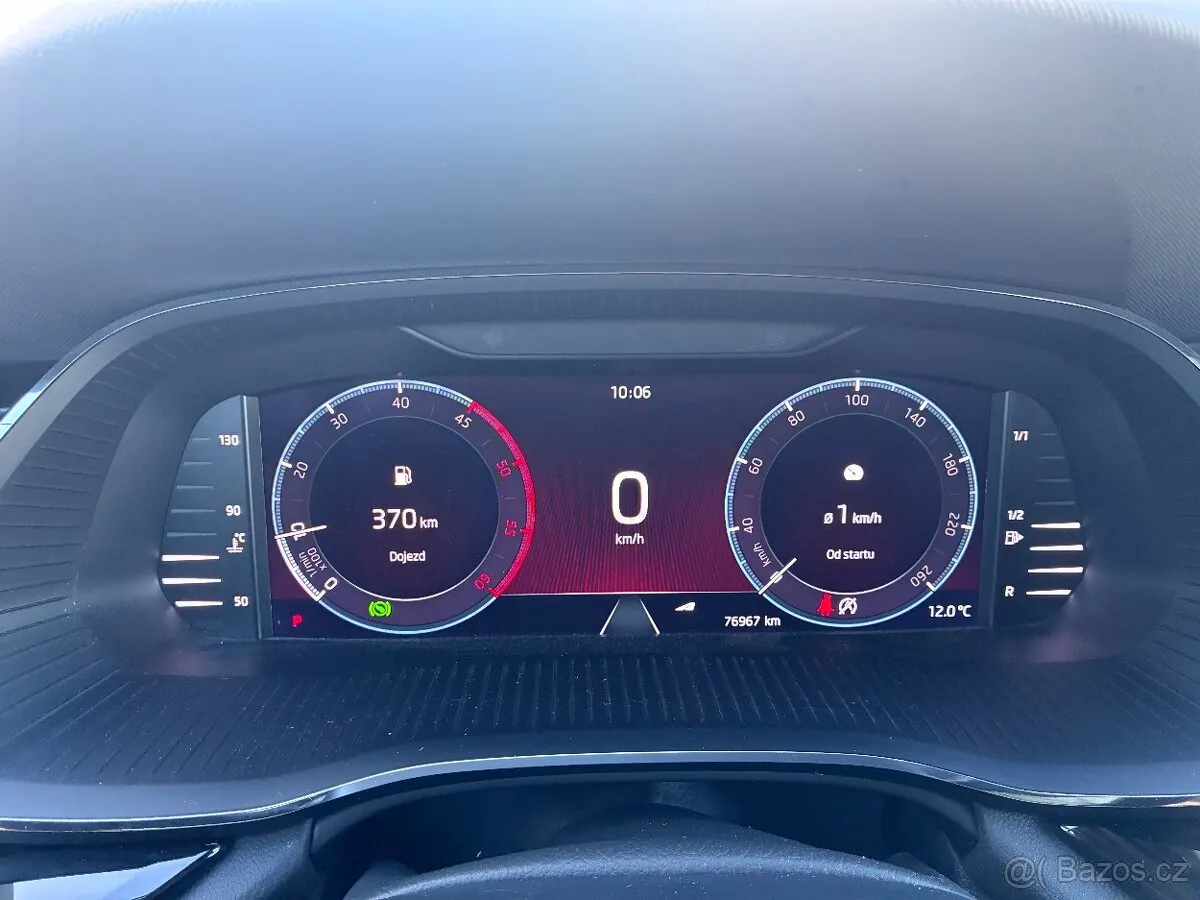 Skoda Octavia Iv 2021 photo 2