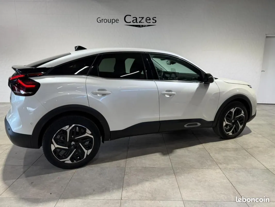 Citroen C4 2023 photo 2