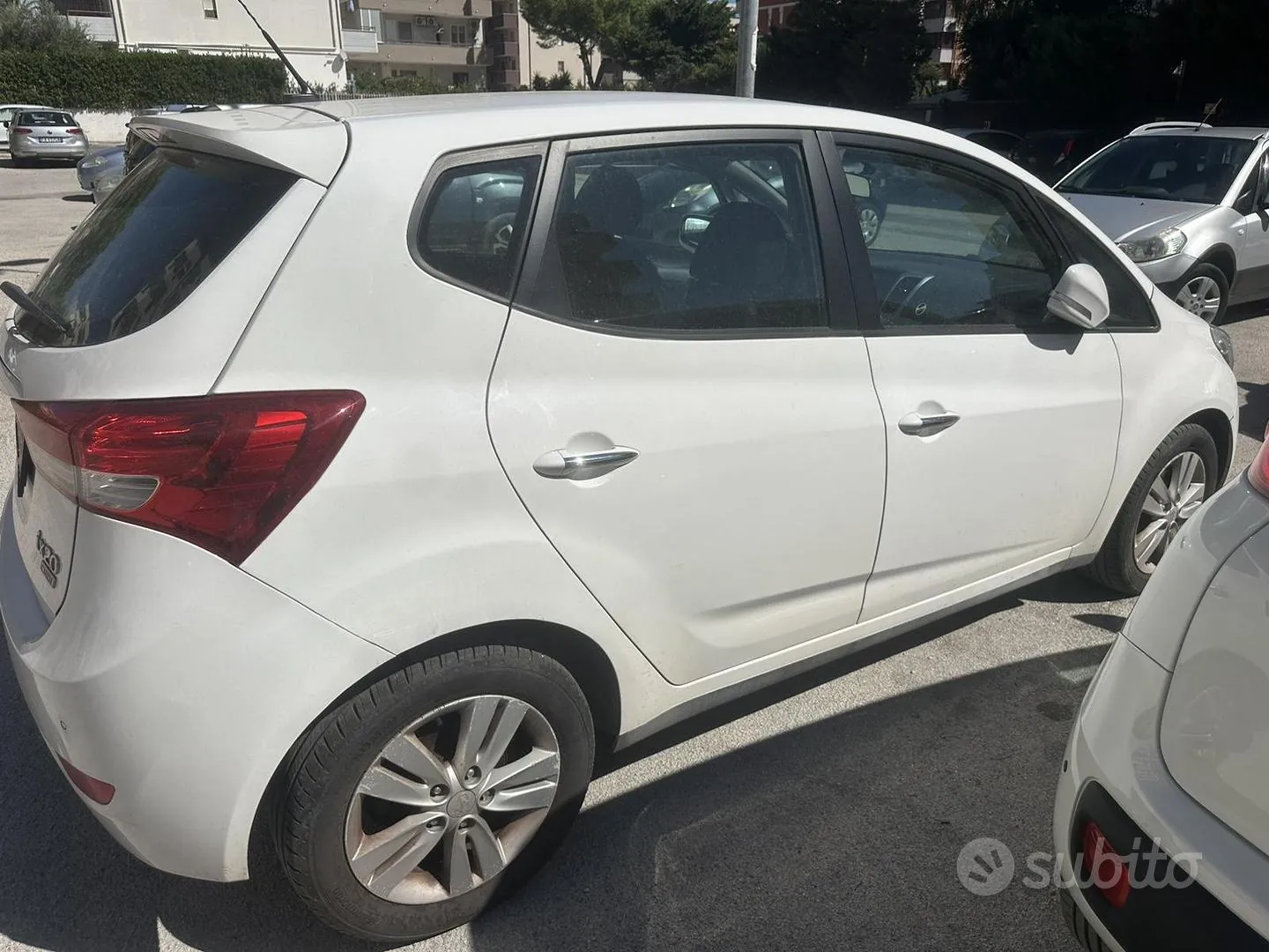 Hyundai Ix20 2013 photo 4