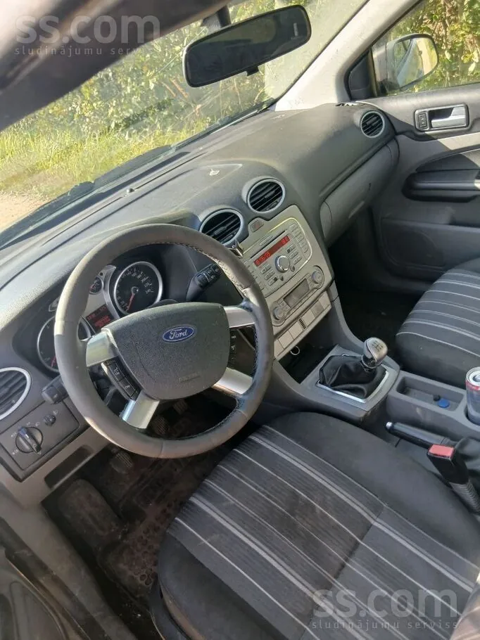 Ford Focus 2009 photo 4