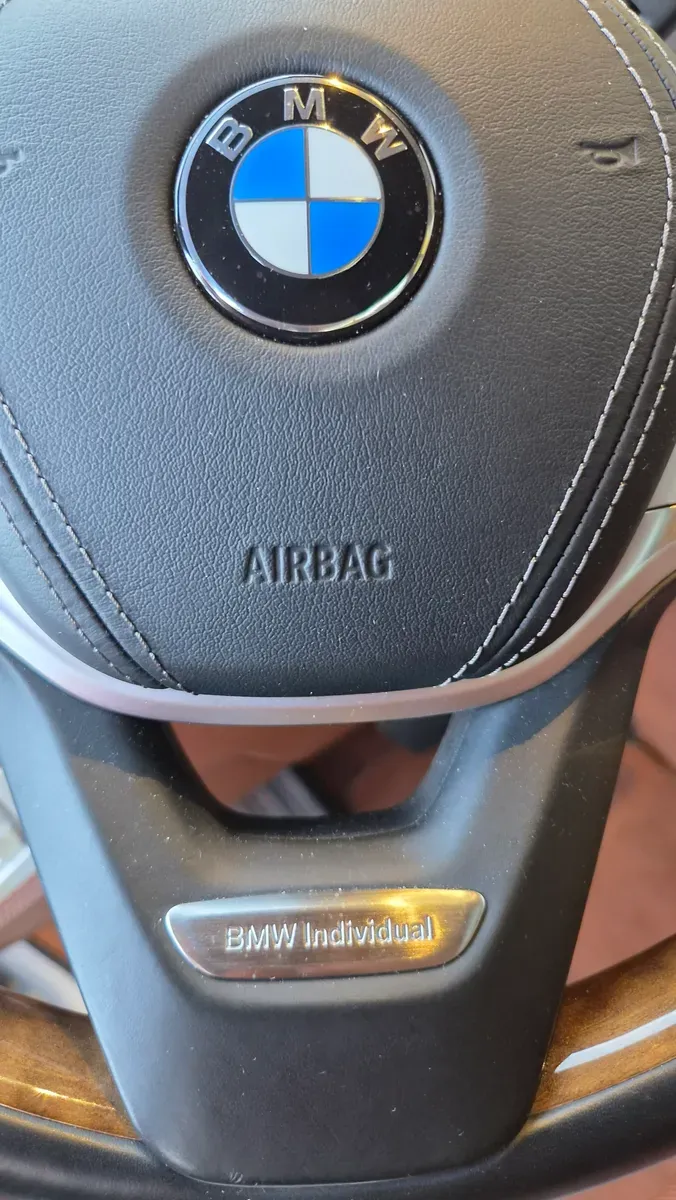 BMW 7 Series 2016 photo 3