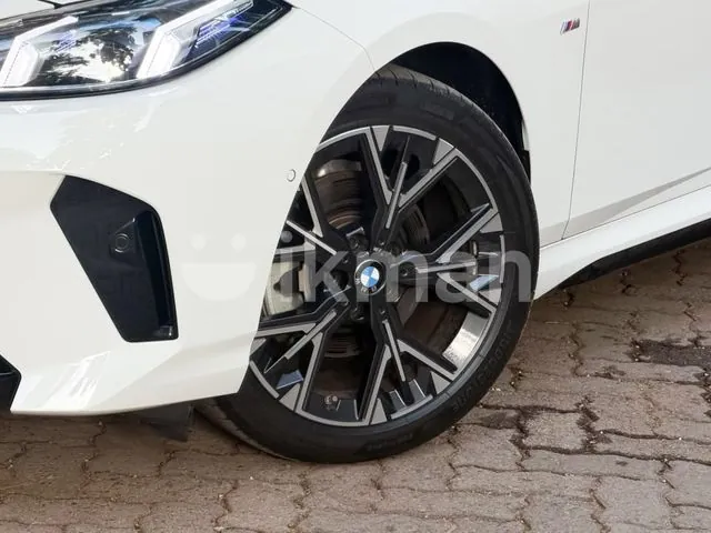 BMW 220I 2025 photo 4