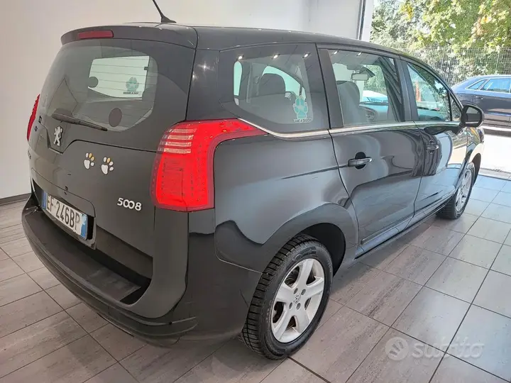 Peugeot 5008 2012 photo 5