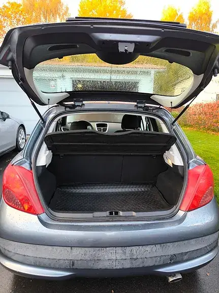 Peugeot 207 2007 photo 4